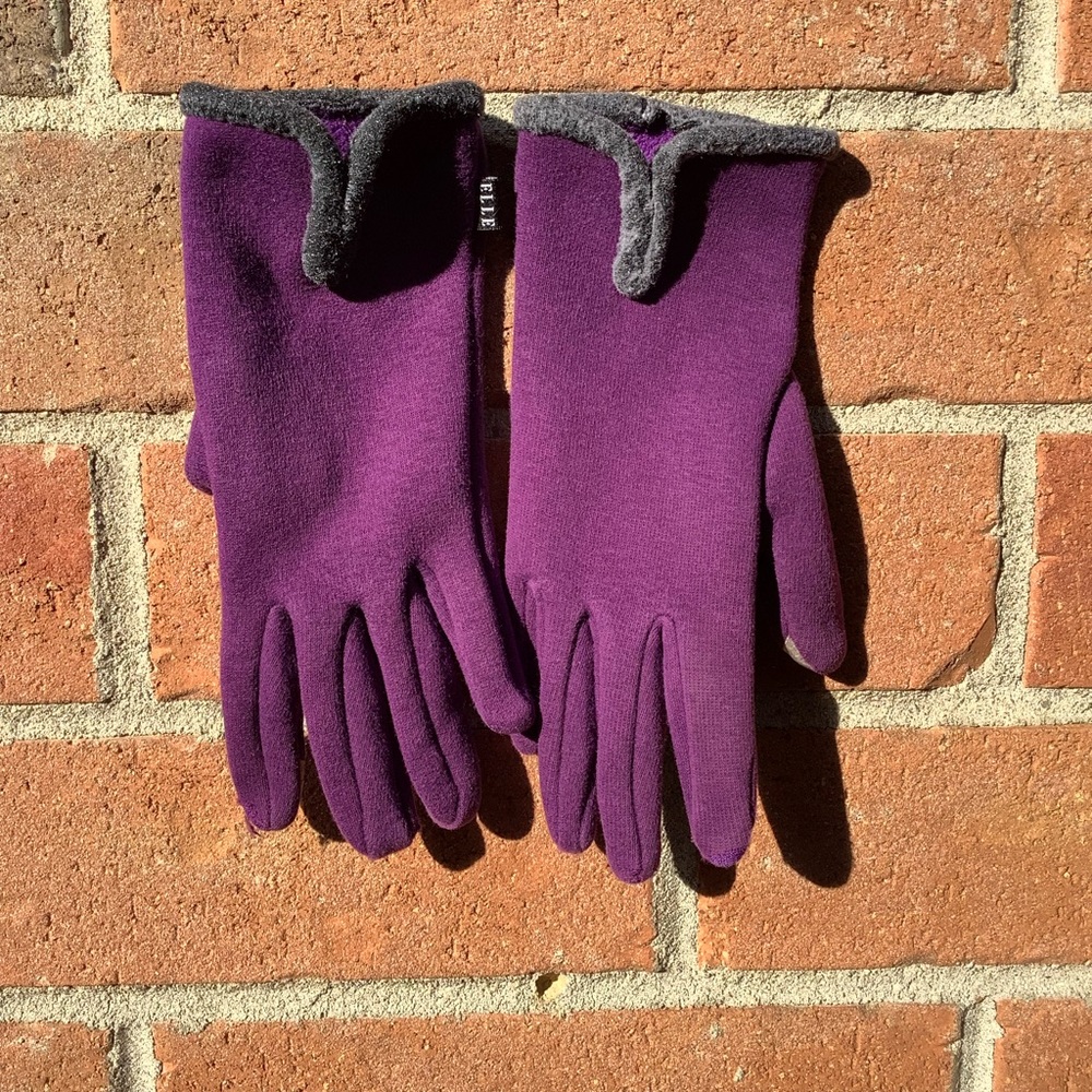 Ladies Purple Gloves